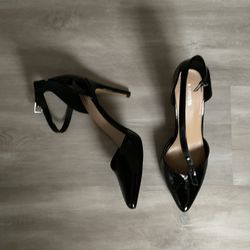 Express Black Patent Leather Platform Pointed Toe  Heels Size 8