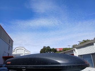 Yakima skybox 18 carbonite rooftop cargo box (inno thule rocketbox