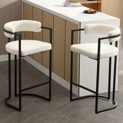 0578 30Inch Sherpa Bar Stools Set of 2, Modern White Barrel Bar Stools with Comfy Back, Upholstered High Dining Chairs with Black Leg Boucle Kitchen B