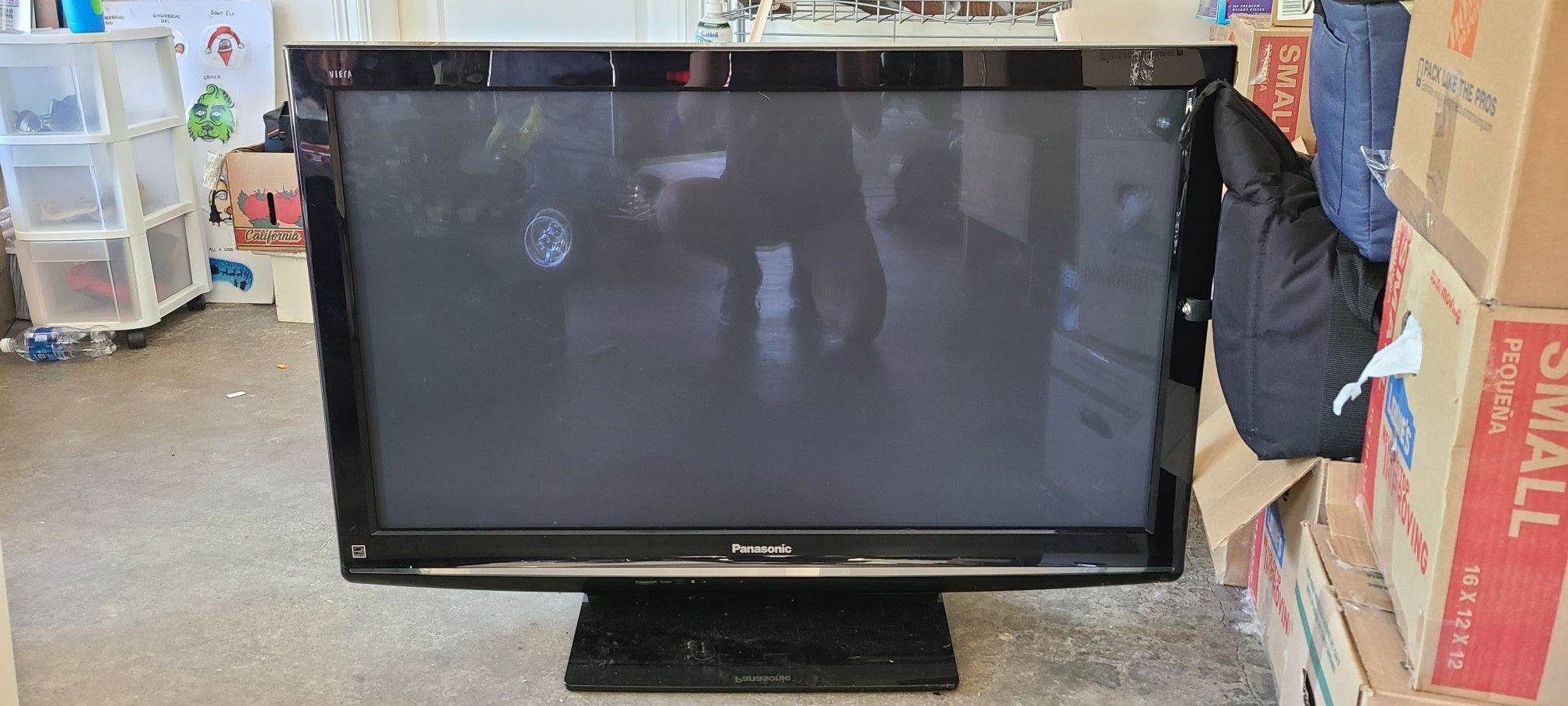 42" Panasonic flatscreen TV
