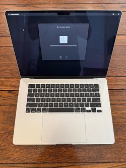 Apple 2023 MacBook Air M2, 15 inch , 8GB RAM, 256GB , For PARTS ONLY