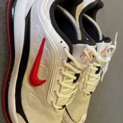 Nike Air Max AP 'White University Red'