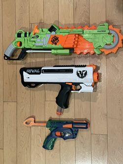 Nerf Blaster Guns Bundle Nerf Zombie Strike Brainsaw Blaster Nerf Rival Helios XVIII-700 Compact Gun  