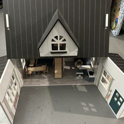 Kids Dollhouse