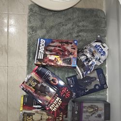 Lot Of Various Figures (New)