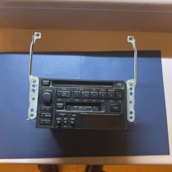 Toyota 8/12 Compact Disc Player OEM
