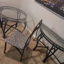 Glass Dining Table, 4 Chairs With Matching Sofa Table