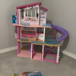 Free Mega Barbie Dreamhouse