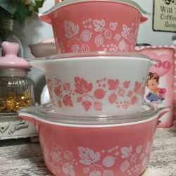 Pyrex Gooseberry Casserole Dishes 
