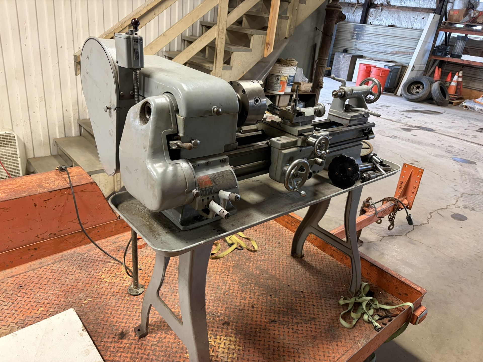 Logan 10” Model 920 Lathe With Faceplate, Chuck, 5C Collet Closer
