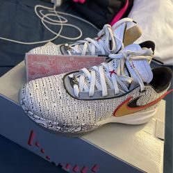 Lebron 20 White/Metallic Gold 