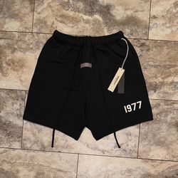 Fear of God Essentials Shorts Iron Grey Size Large