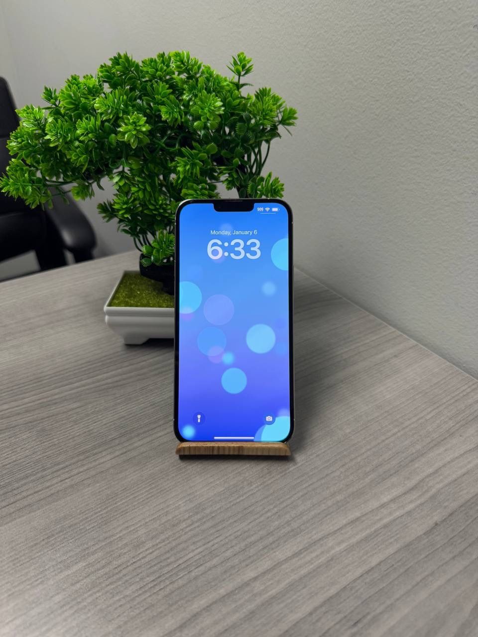 Silver Apple iPhone 13 Pro Max 128GB Unlocked Firm Price