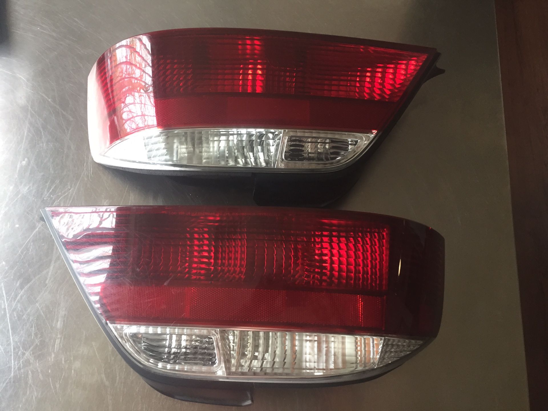 2003 Acura TL rear lights