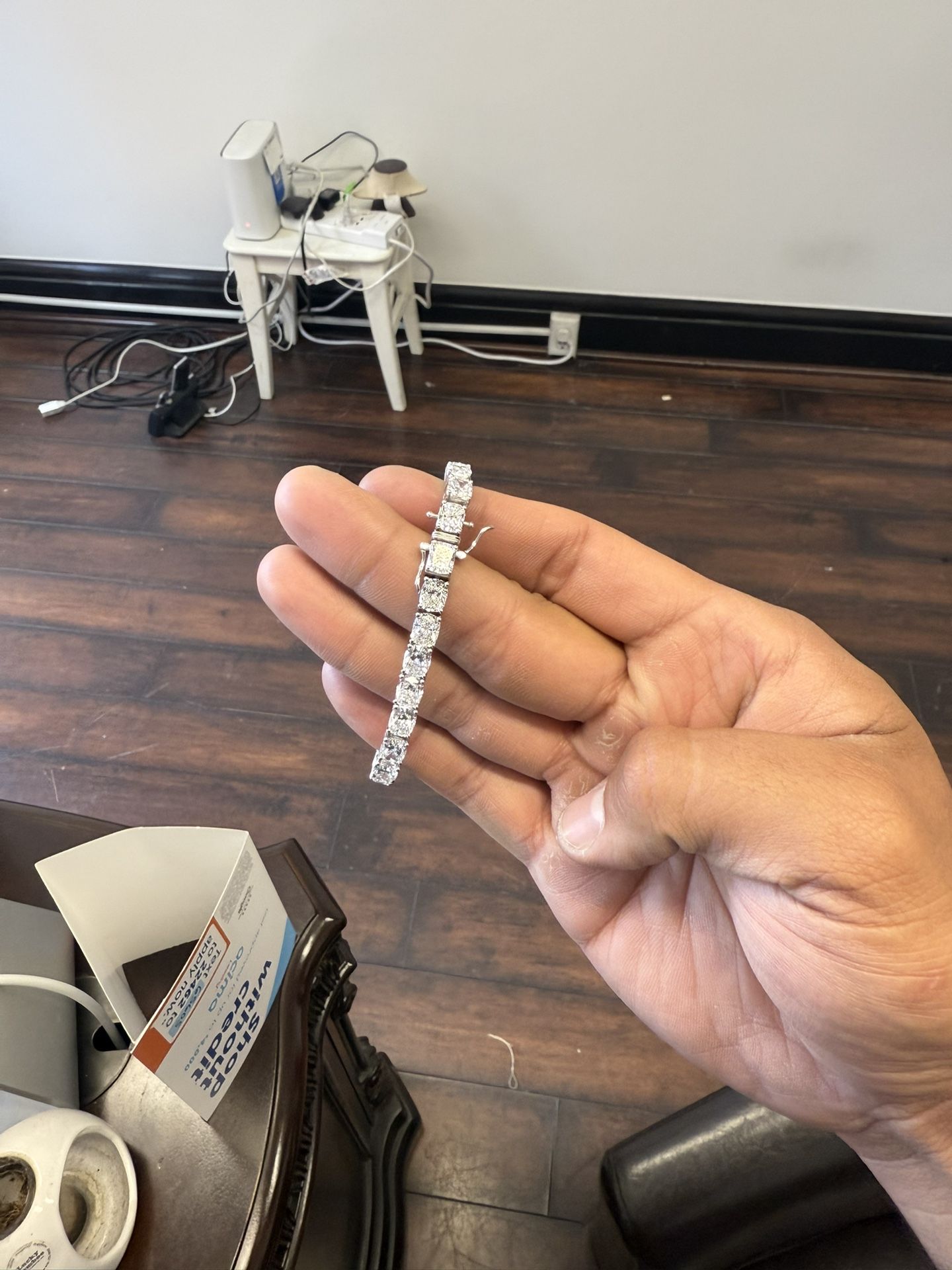 Vvs 1 ct each stone 26 carats lab diamonds White gold 8 inches $4,999