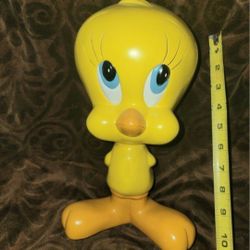 WARNER BROS STUDIO STORE LOONEY TUNES TWEETY BIRD 10" TALL STATUE FIGURE 