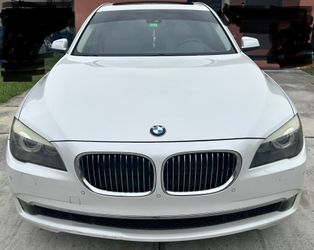 2012 BMW 7 Series