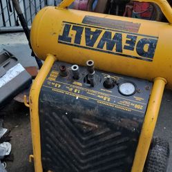 DeWalt Compressor 