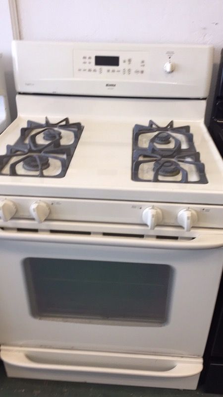 Gas stove