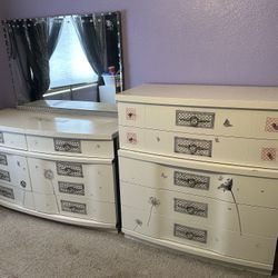 MID-CENTURY MODERN/ATOMIC Dresser And Chest Of Drawers