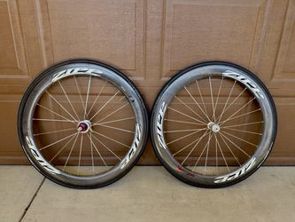 Zipp 404 Firecrest Carbon Clincher Rim Brake Wheelset