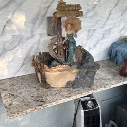 Fuente Vintage Ceramic 