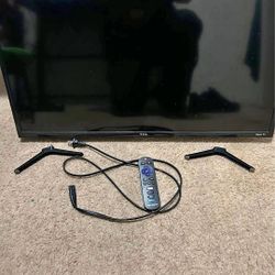 35" Smart Tv In Excellent Condition 
