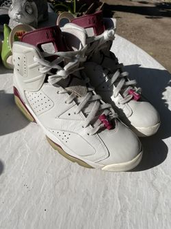 Jordan 6 Maroon