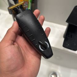 Andis Trimmer Gold Top