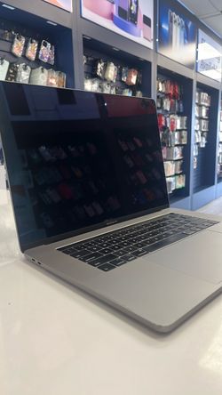 MacBook Pro 16ram 1TB 2018 i7