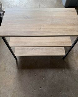 Small shelf/table