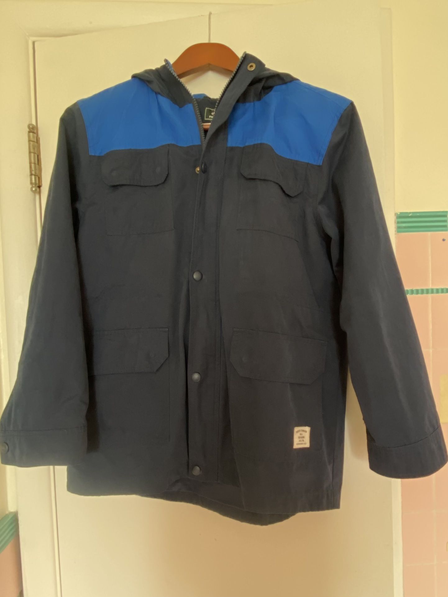 Roots Canada all season navy blue jacket size XXL 13-14 years