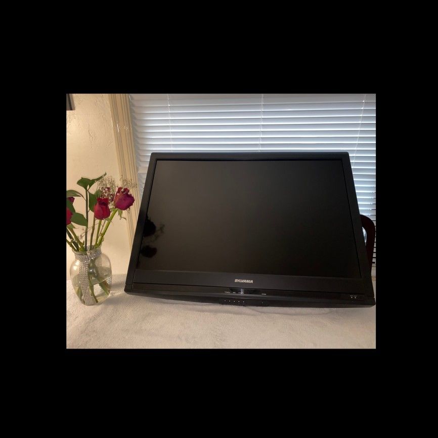 32" SYLVANIA T.V. HDMI CONNECTIONS, 1080 P, DEFINITION. T. V.