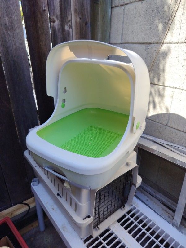 Tidy Cat Breeze Litter Box