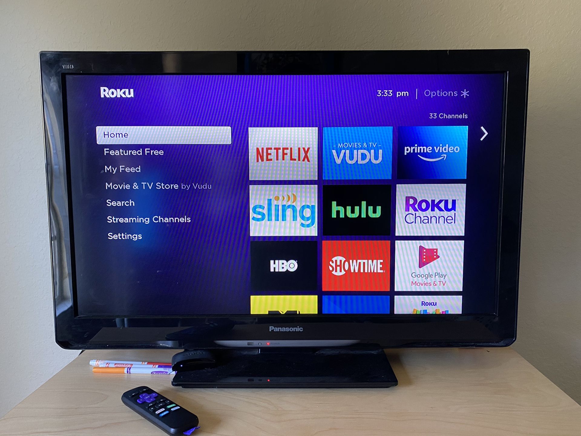 32in Panasonic Roku Tv