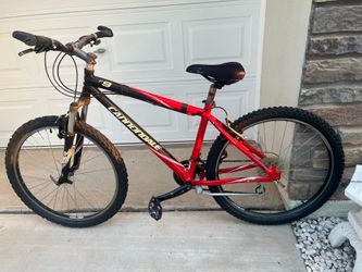 Cannondale F9  mountain bike - 26” wheels