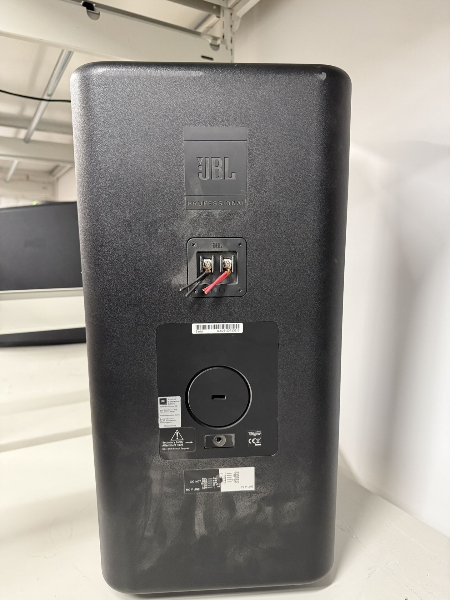 JBL PROFESSIONAL“Control SB210” Control SB210 | JBL Professional Loudspeakers | English (US)