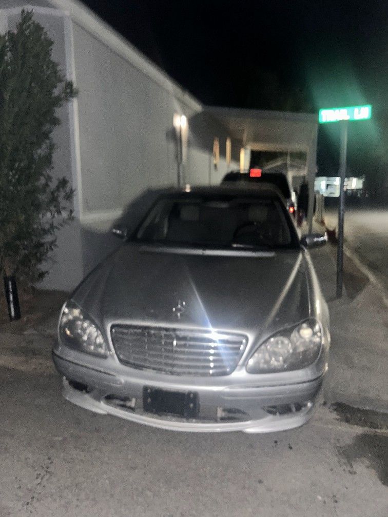 Mercedes Benz S600