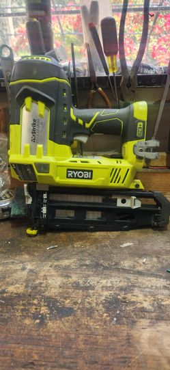 18ga 18v battery nail gun