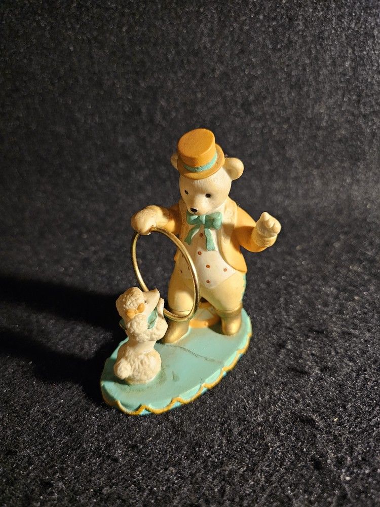 Vintage Porcelain Avon Polar Bear Circus Ringmaster Pierre & Poodle Figurine. Damaged/Repaired