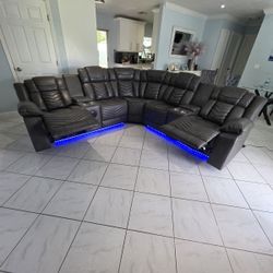 ✨POWER RECLINING SECTIONAL WITH SPEAKERS, LED LIGHTS, USB PORTS, CUPHOLDERS AND ARM STORAGE