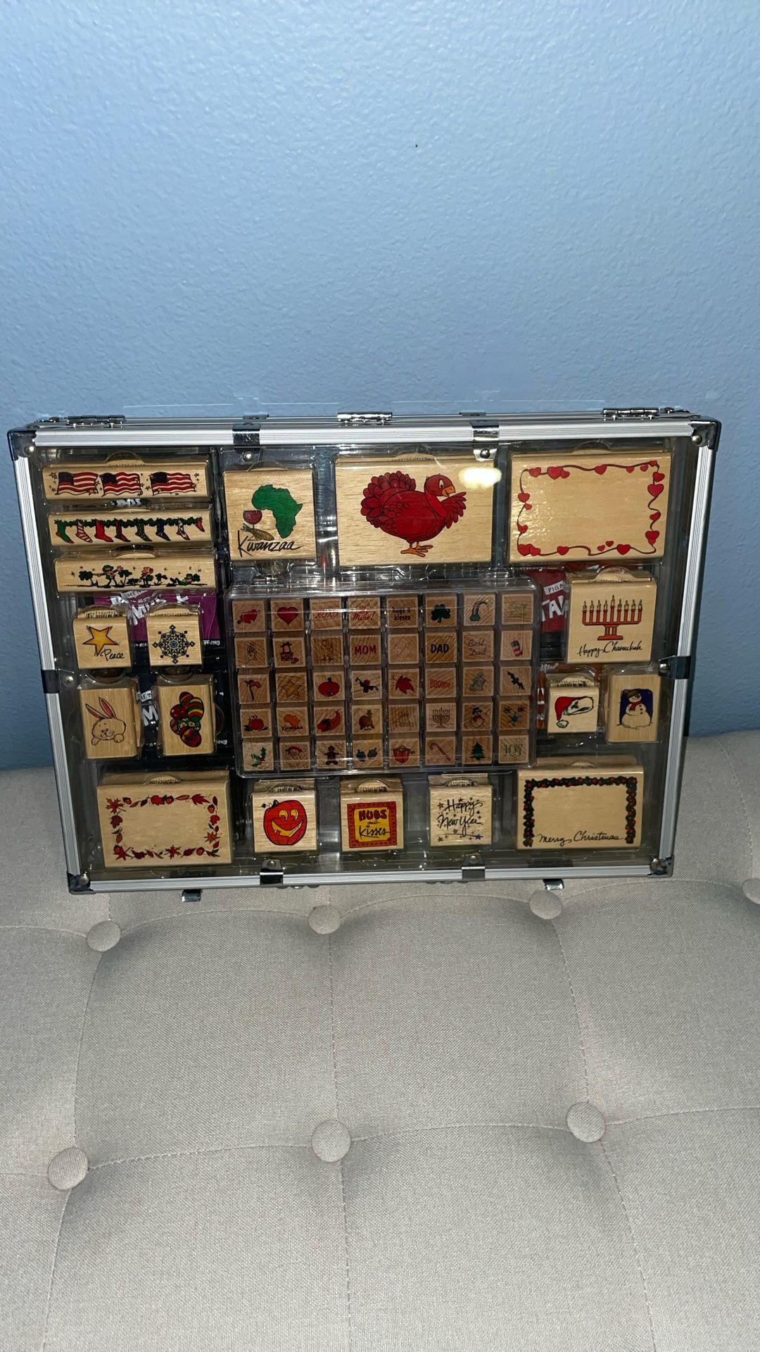 Calling ALL SEASONAL STAMPERS!! This Is A Must Have Kit!! STAMPS, ETC. In A Beautiful Carry Case π