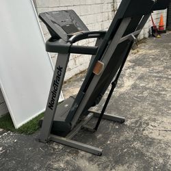 Treadmill 