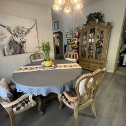 Dining Room Set With Hutch