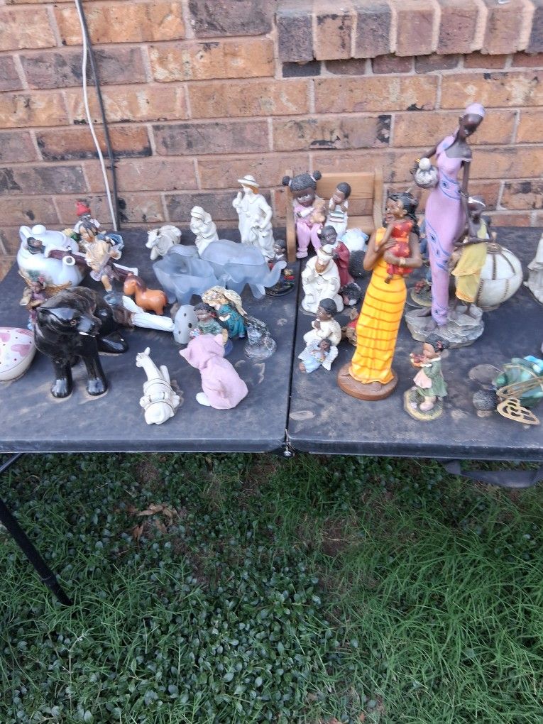 Black Statues A Lot Variety