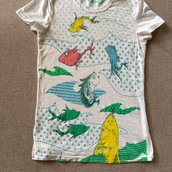 Woman’s One Fish, two Fish XS T-shirt 