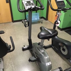 Lifecore 1050 UBS Upright Exercise Bike