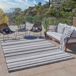Elements Indoor/Outdoor Area Rug, Cabana Gray 6’6”X 9’6”