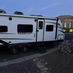 2022 27ft Travel Trailer