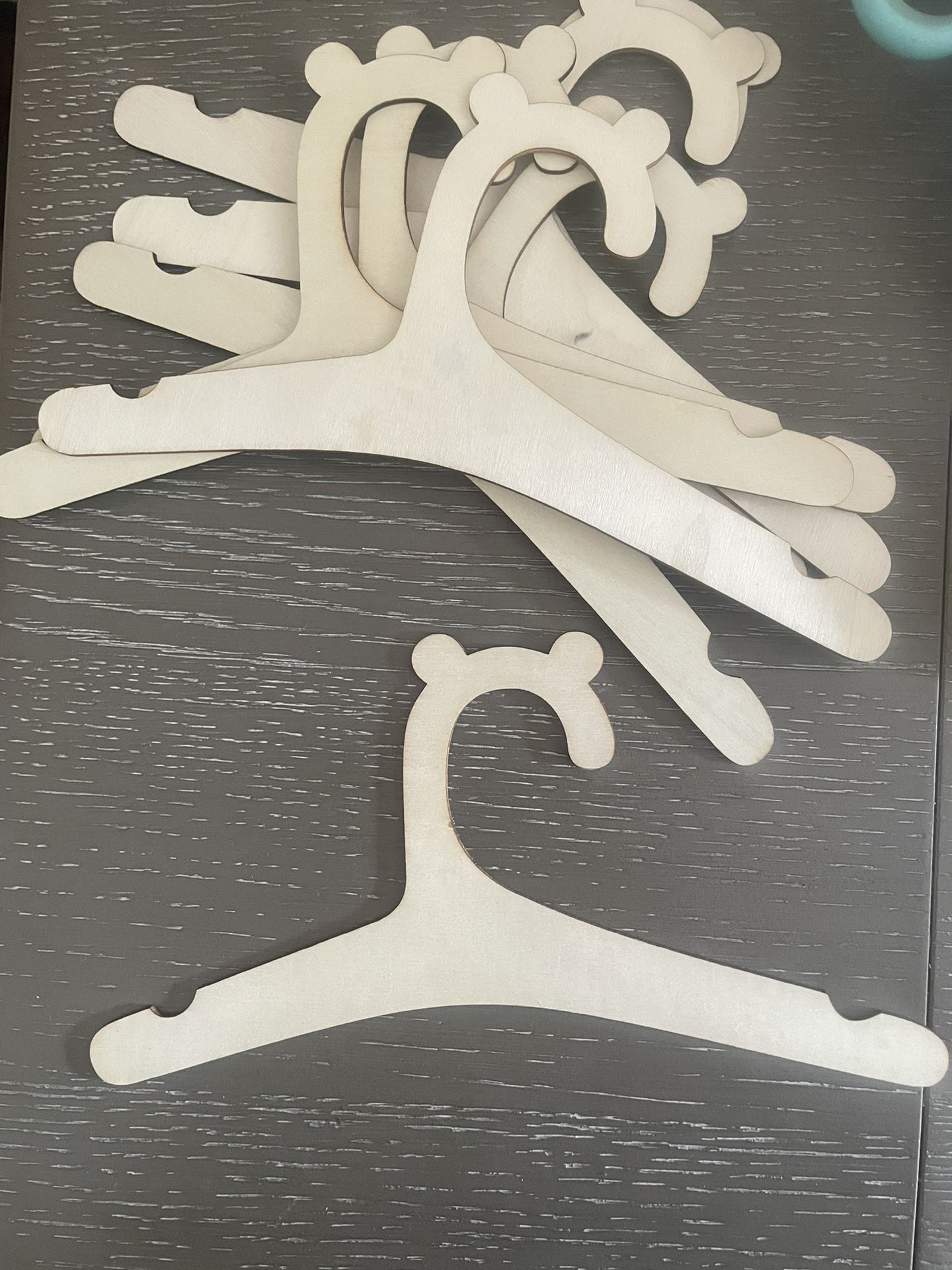 Baby Hangers Wooden (7)